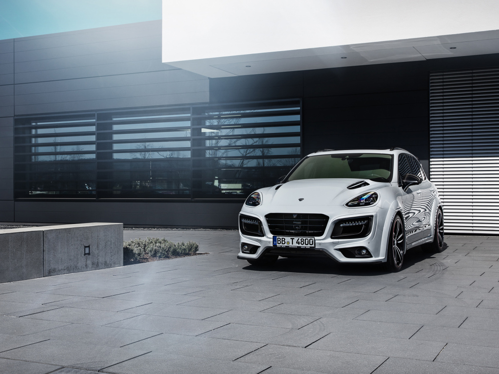 Белый автомобиль Porsche techart magnum sport 30 years