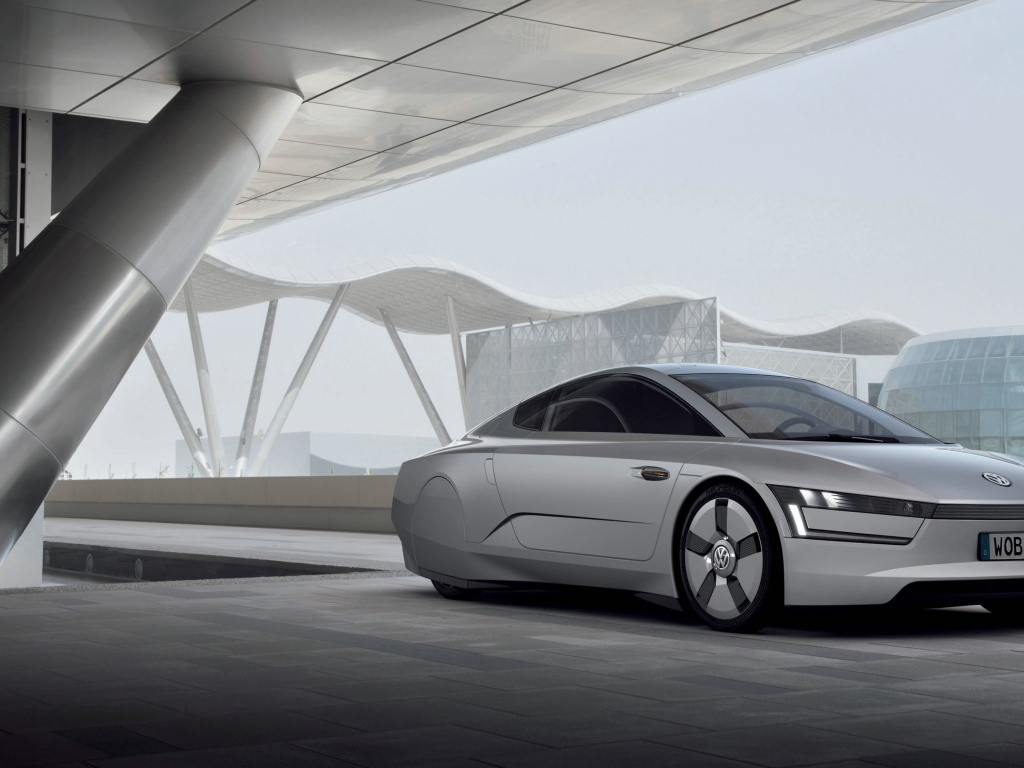 Серебристый Volkswagen XL1 Concept 2018 года