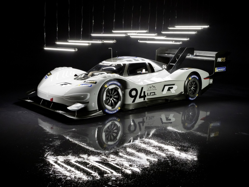 Электрический спортивный автомобиль Volkswagen ID R Pikes Peak 2018