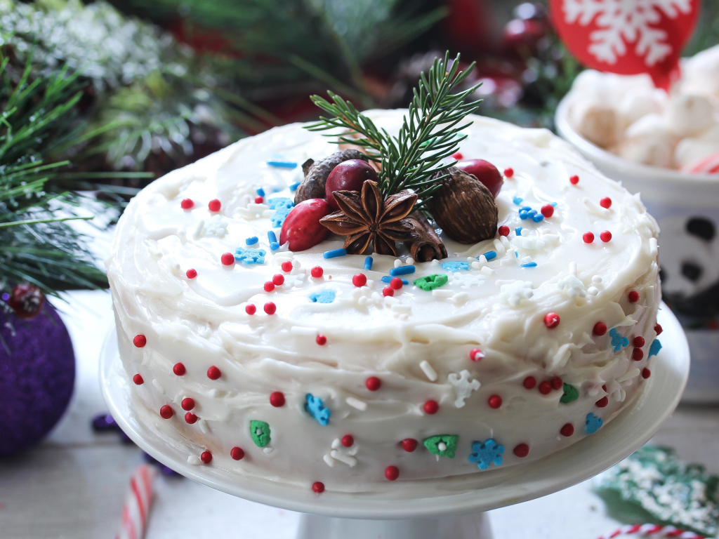 Аппетитный новогодний торт