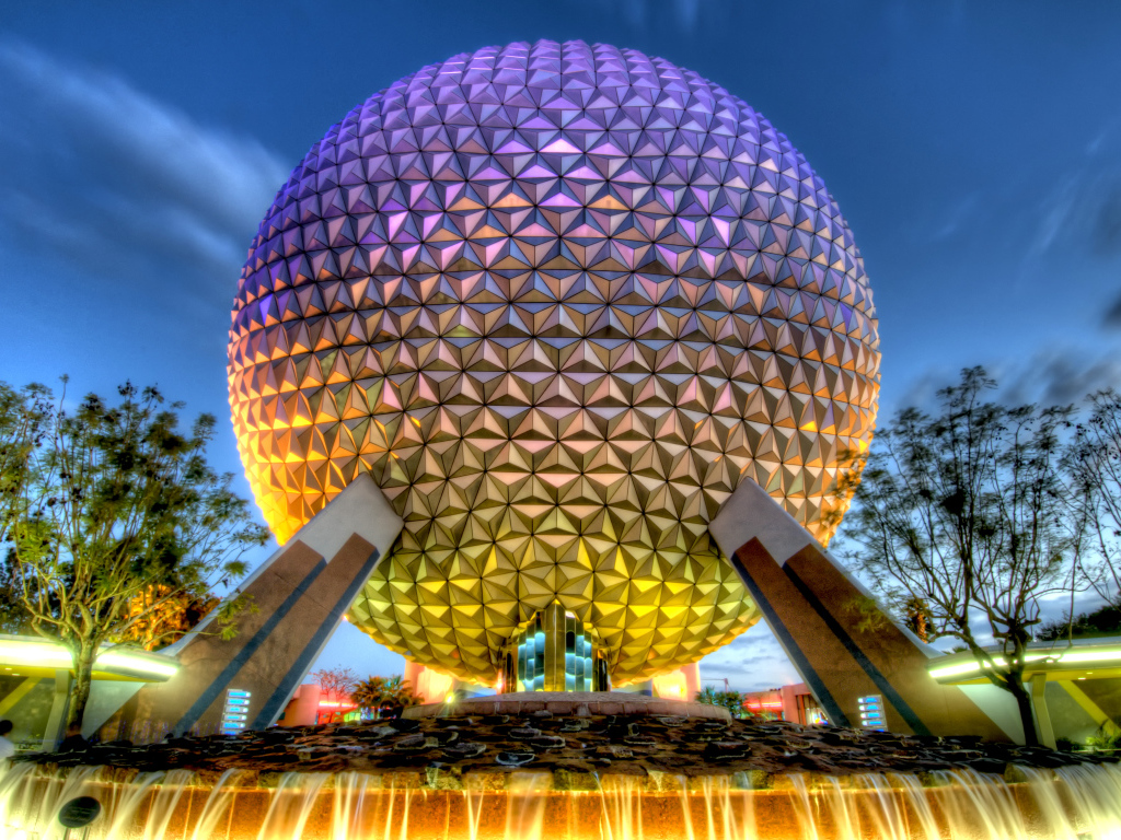 Космический корабль «Земля», символ тематического парка Эскот, Флорида. США