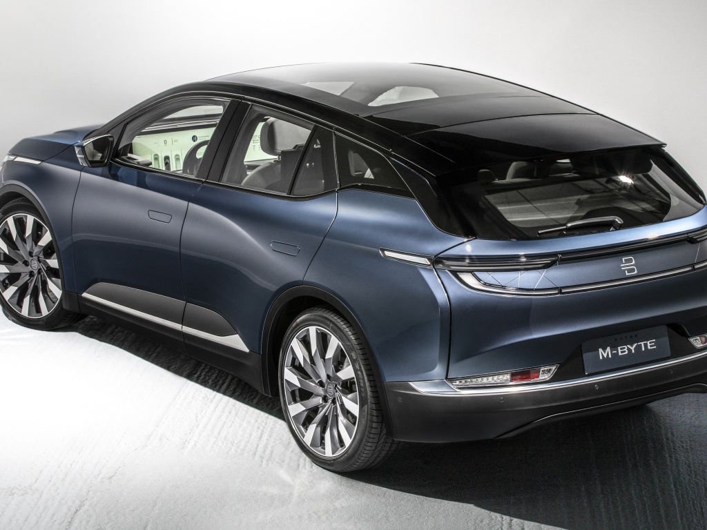 Автомобиль BYTON M-Byte 2020 года вид сзади