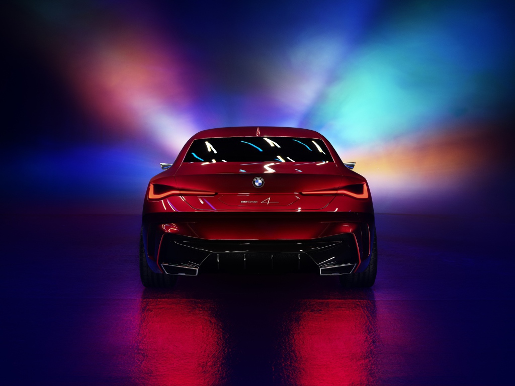 Красный автомобиль BMW Concept 4 2019 года вид сзади