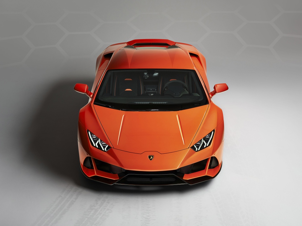 Оранжевый Lamborghini Huracan EVO 2019