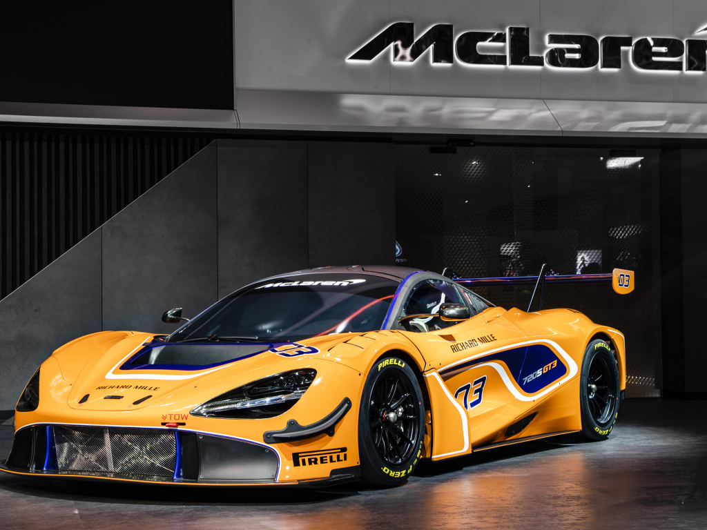 Спортивный автомобиль McLaren 720S GT3 2019  года 
