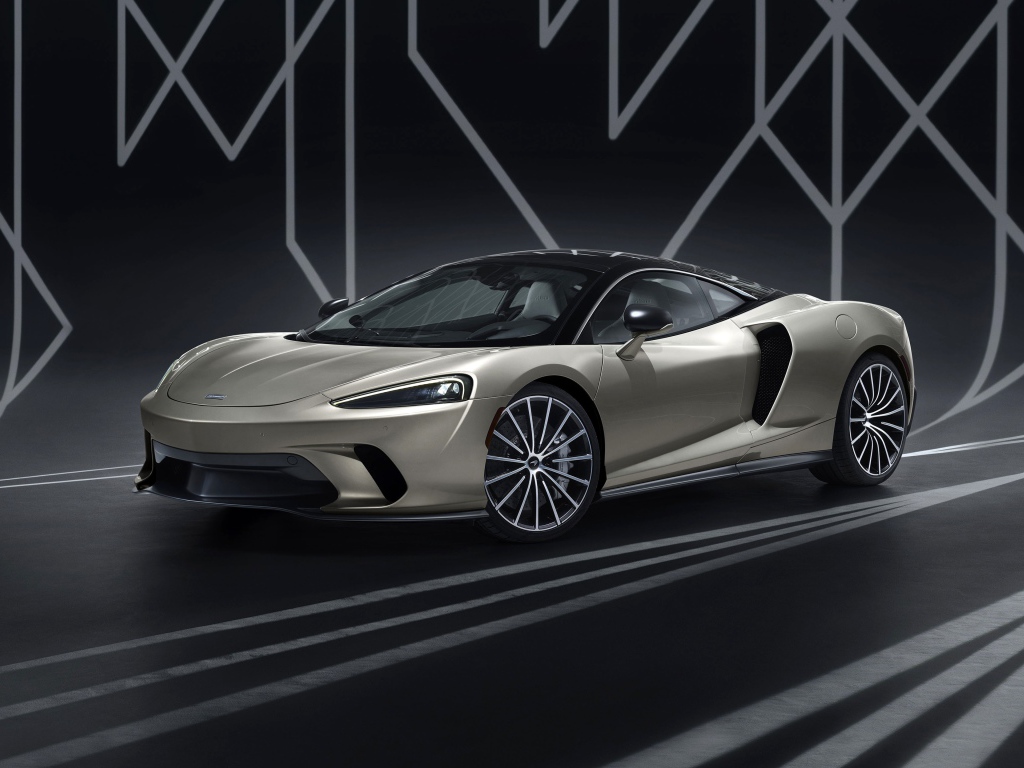 Спортивный автомобиль McLaren GT By MSO 2019 года