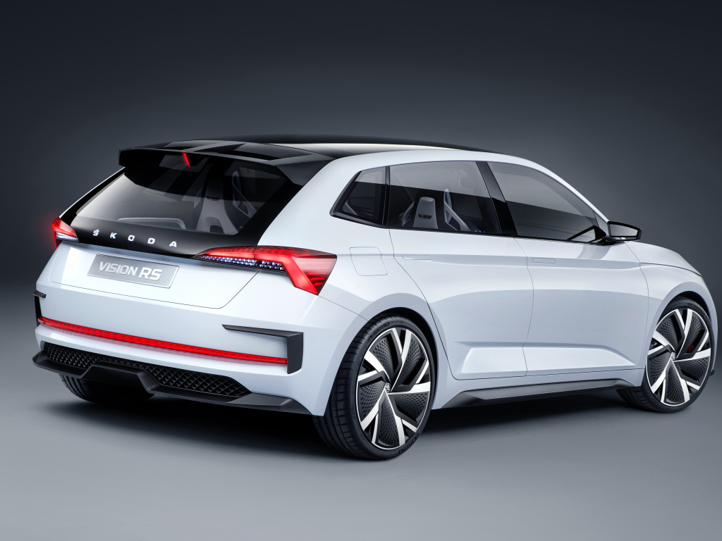 Автомобиль Skoda Vision RS 2018 года вид сзади
