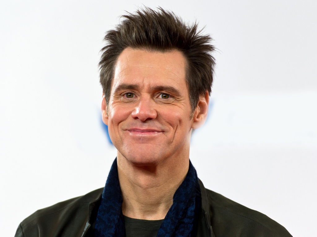 Улыбающийся мужчина, популярный актер Джим Керри