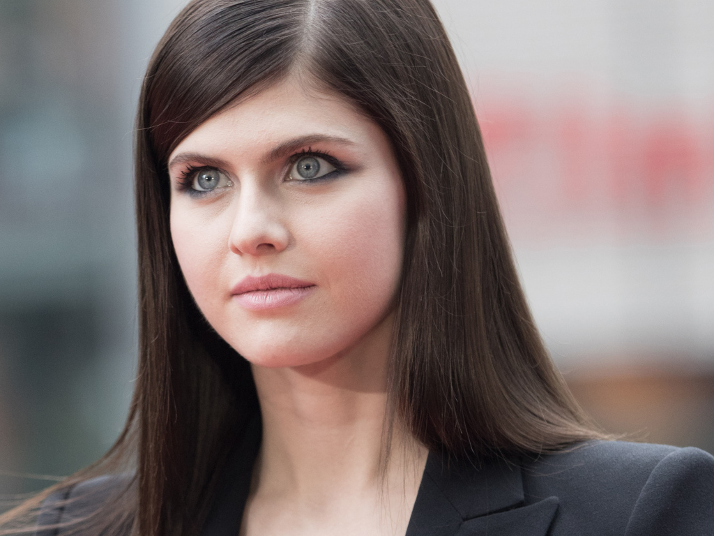 Актриса Александра Даддарио с красивыми глазами