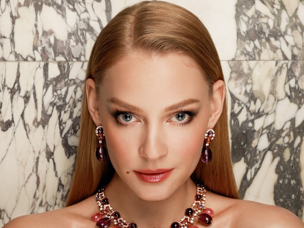 Красивая девушка российская актриса  Светлана Ходченкова