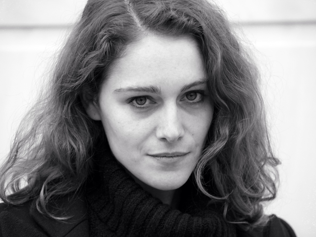 Греческая актриса Ариана Лабед черно белое фото