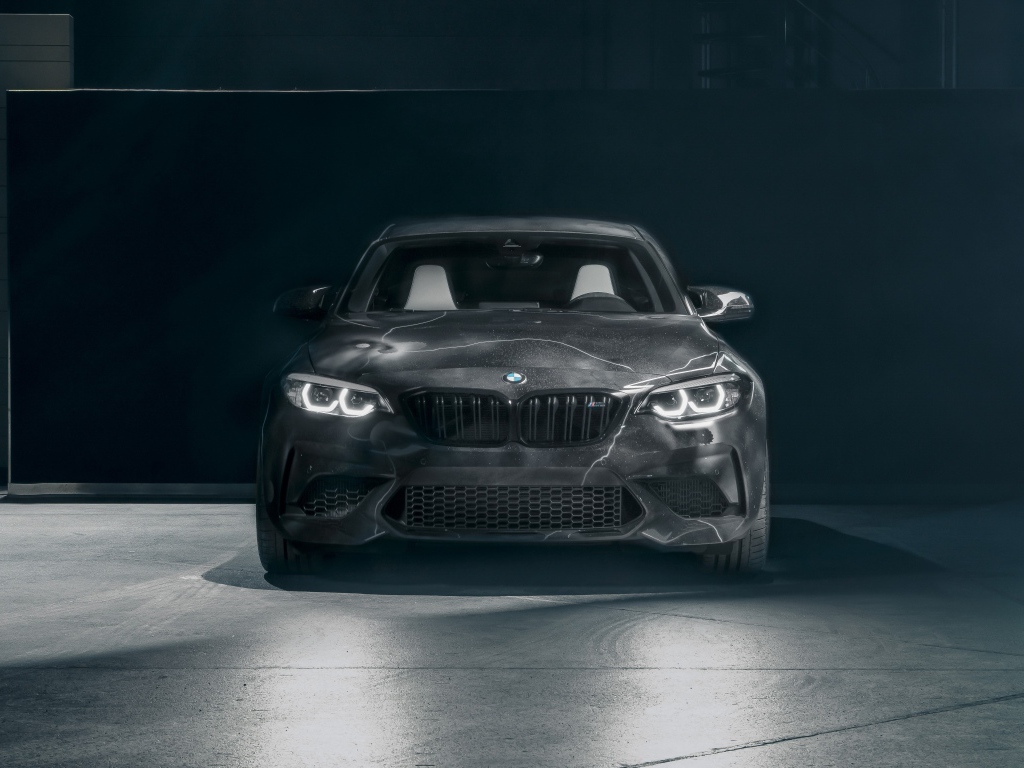 Автомобиль  BMW M2, 2020 года вид спереди