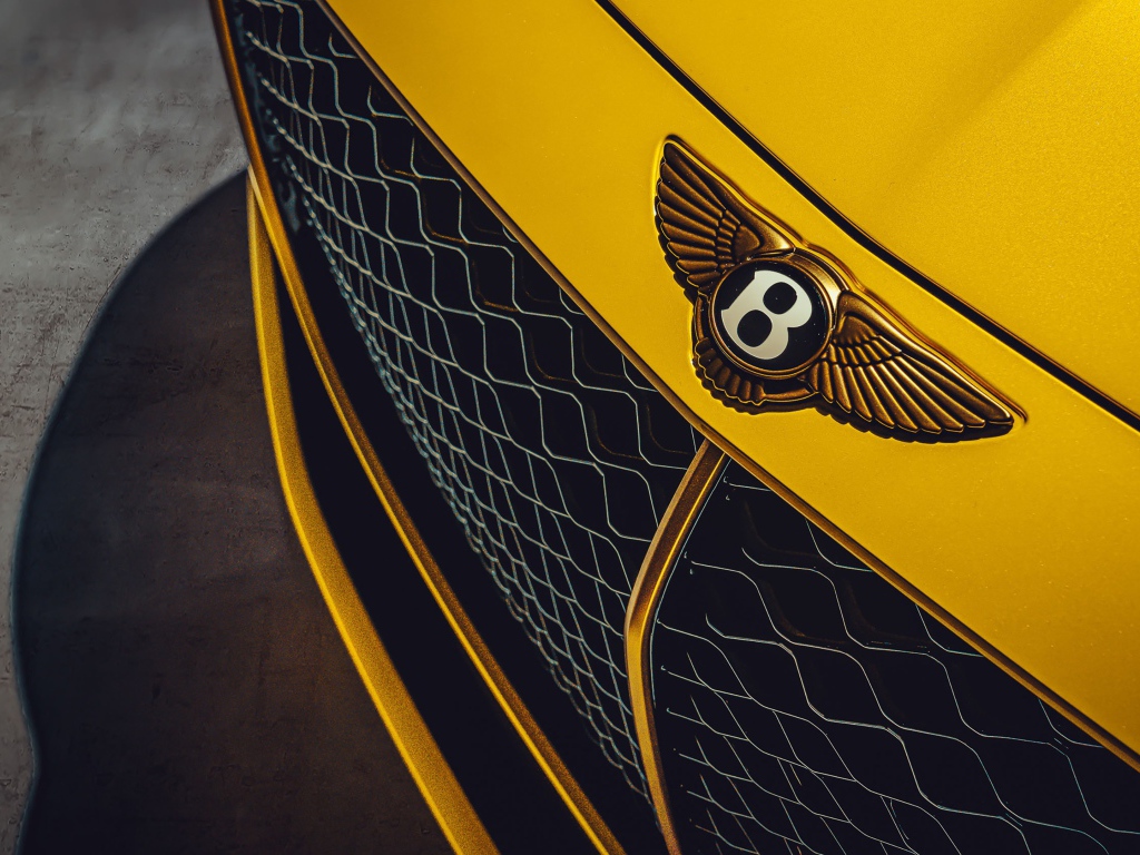 Значок желтого автомобиля Bentley Mulliner Bacalar 2020 года