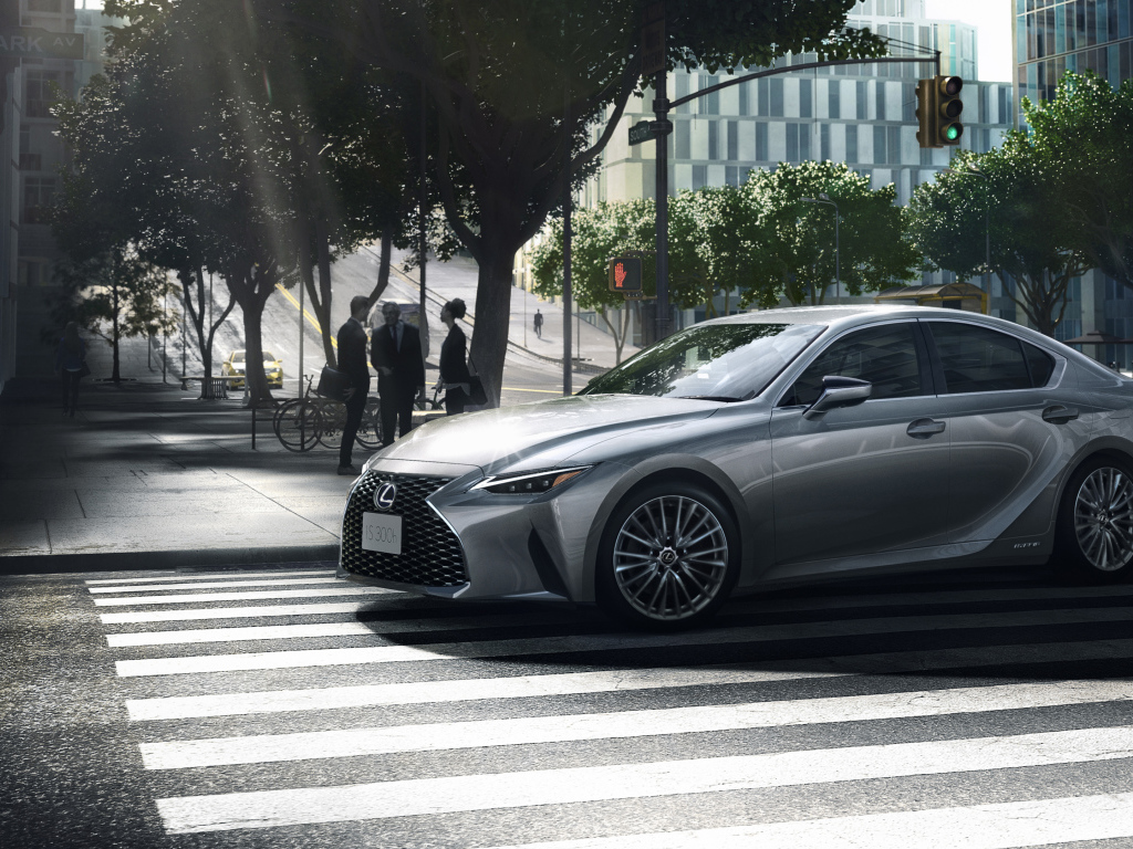 Автомобиль Lexus IS 300h 2021 года в городе