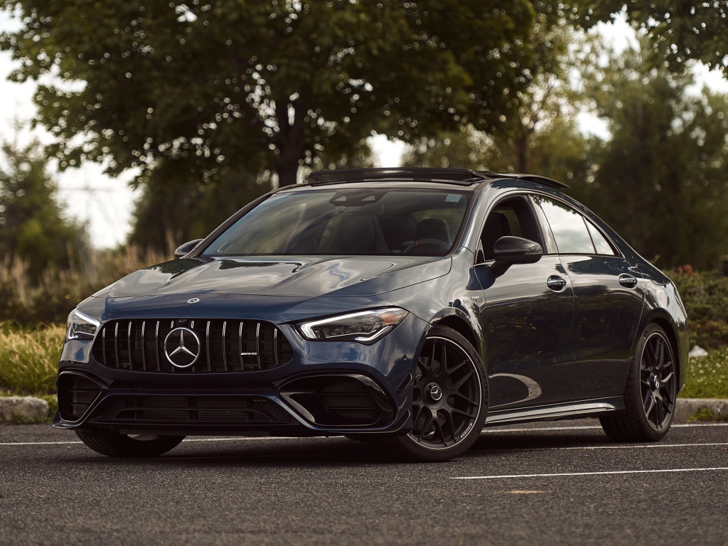 Черный автомобиль  Mercedes-AMG CLA 45 4MATIC, 2020 года 