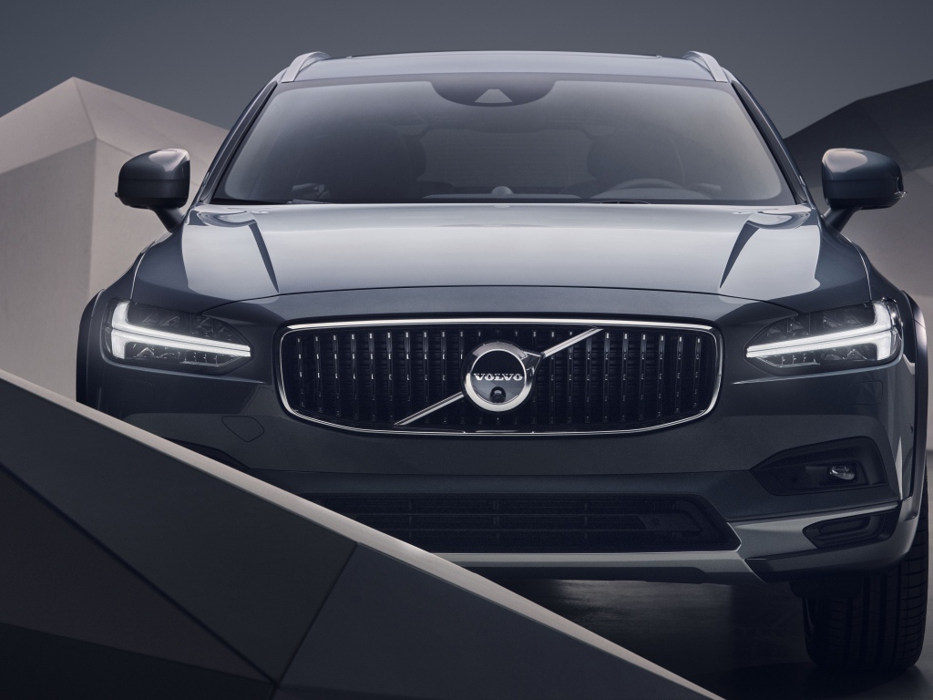 Богатый Volvo V90 B6 Cross Country 2020 года 