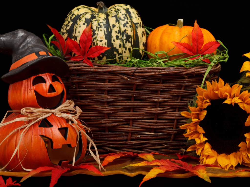 Украшения на праздник Хэллоуин на столе