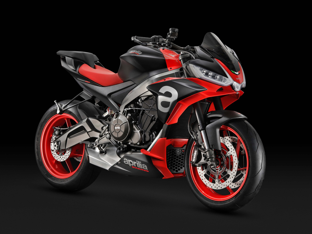 Мотоцикл Aprilia Tuono 660 Concept EICMA 2019 года на сером фоне