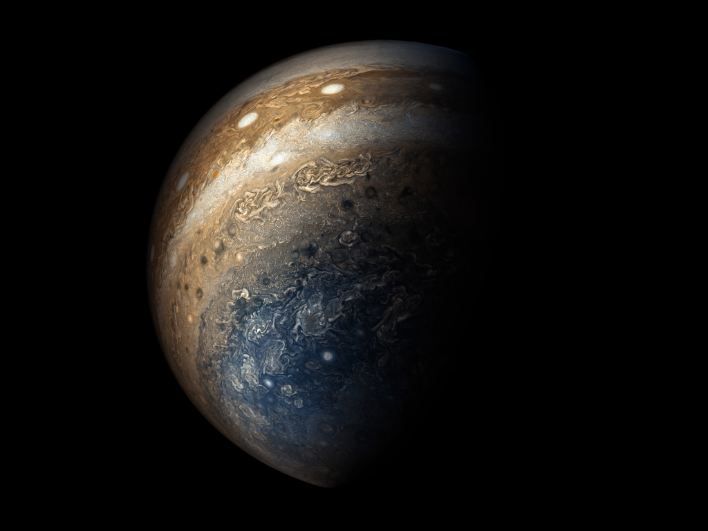 Затмение большой планеты на черном фоне