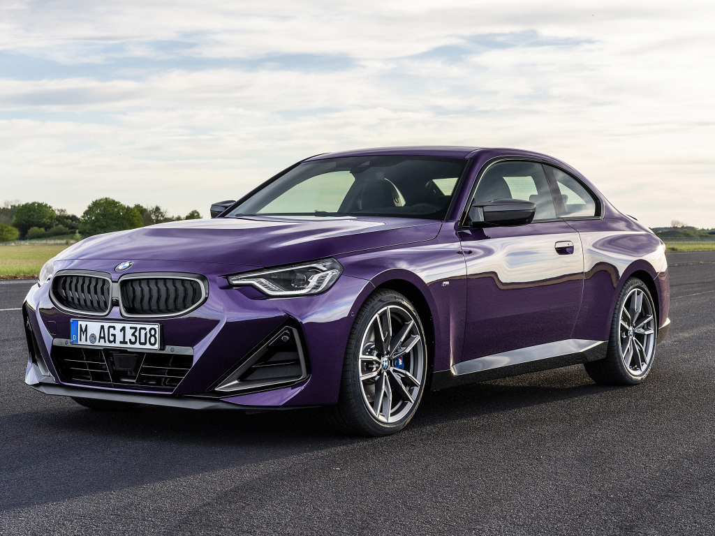 Автомобиль бизнес класса BMW M240i, 2021 года