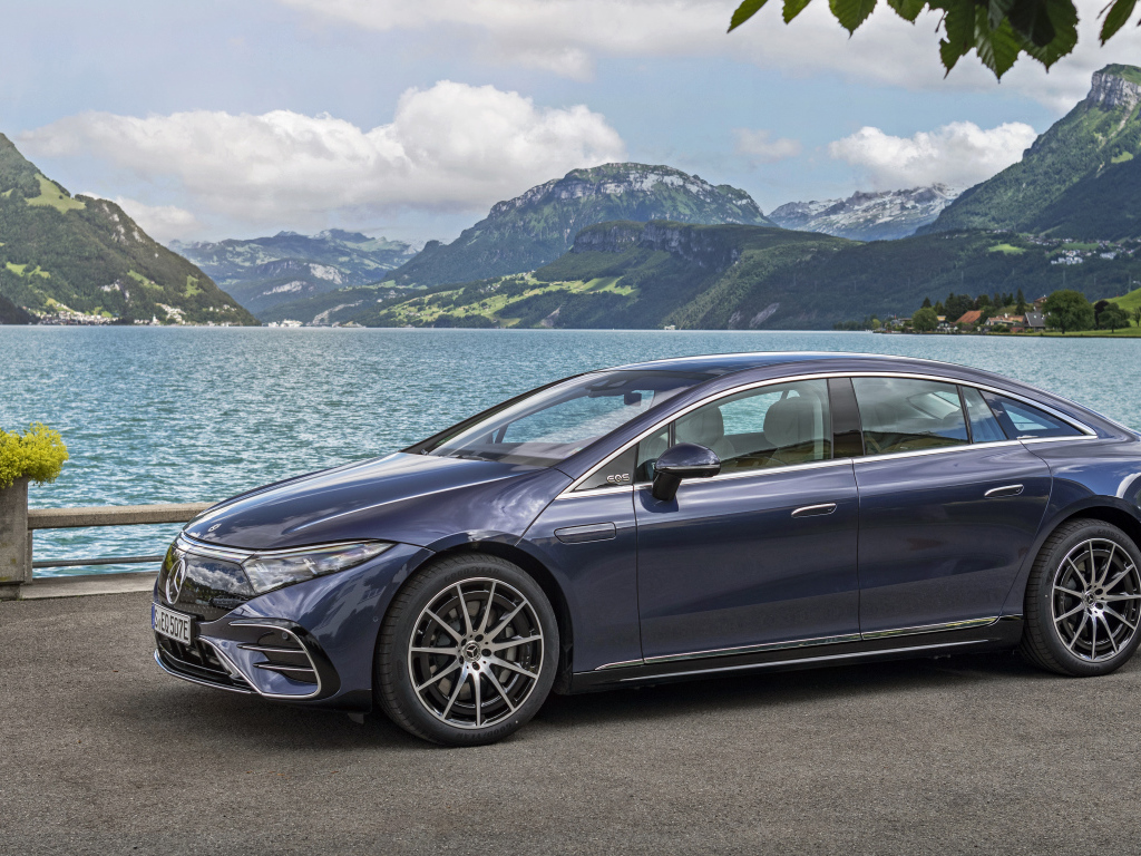 Автомобиль Mercedes-Benz EQS 450+ AMG Line 2021 года в Норвегии