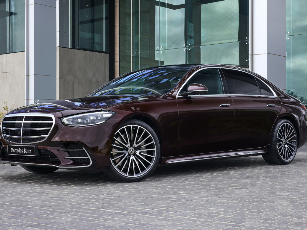 Дорогой деловой автомобиль Mercedes-Benz S 450 4MATIC AMG Line 2021 года