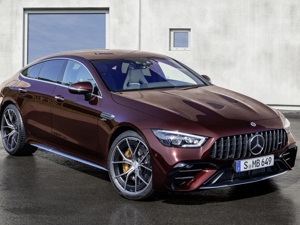 Стильный новый автомобиль Mercedes-AMG GT 53 4MATIC+, 2021 года