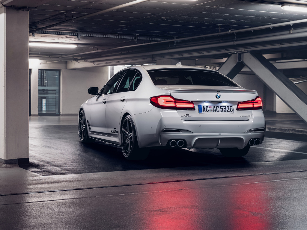 Автомобиль Schnitzer ACS5 3.0d 2021 года вид сзади