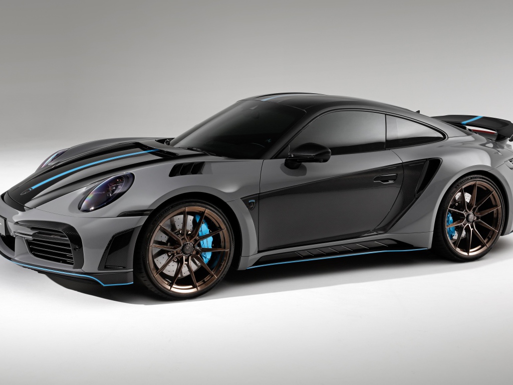 Серый гоночный автомобиль Porsche 911 Turbo S Stinger GTR 3 2021 года