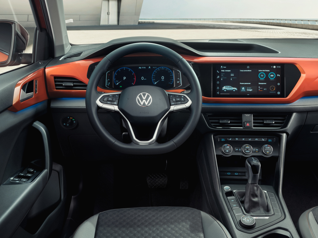 Кожаный салон автомобиля Volkswagen Taos 4MOTION 2021 года