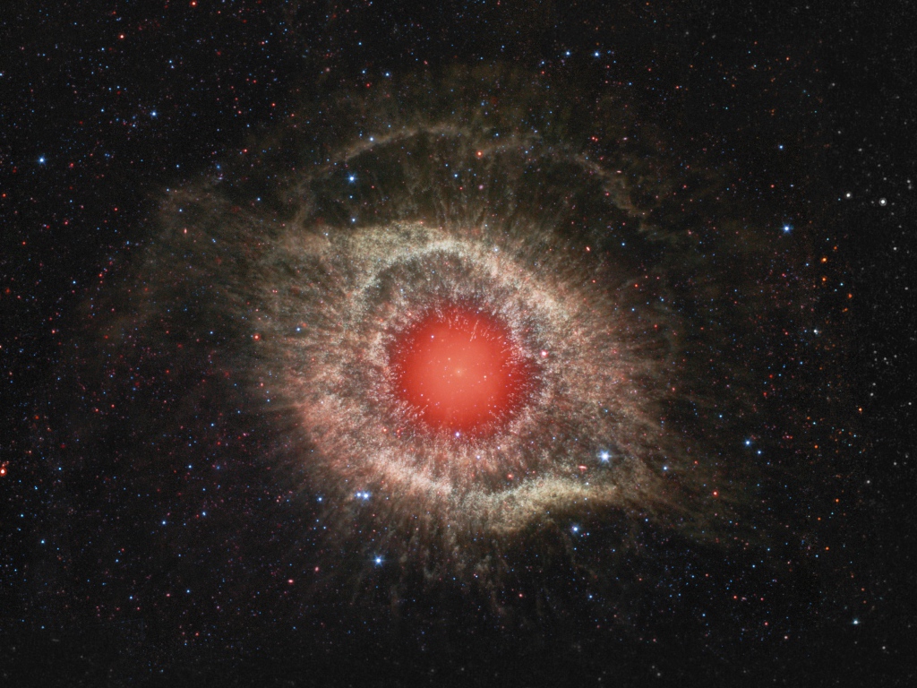 Космическая дыра в черном небе 