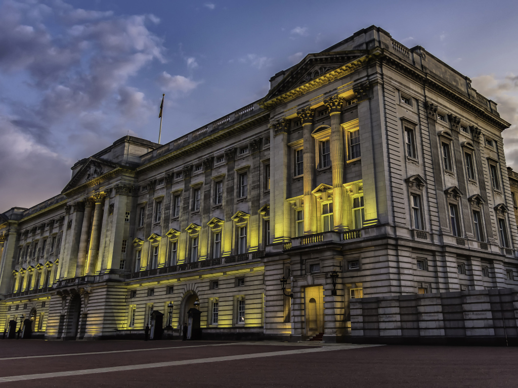 Buckingham Palace at dusk, London