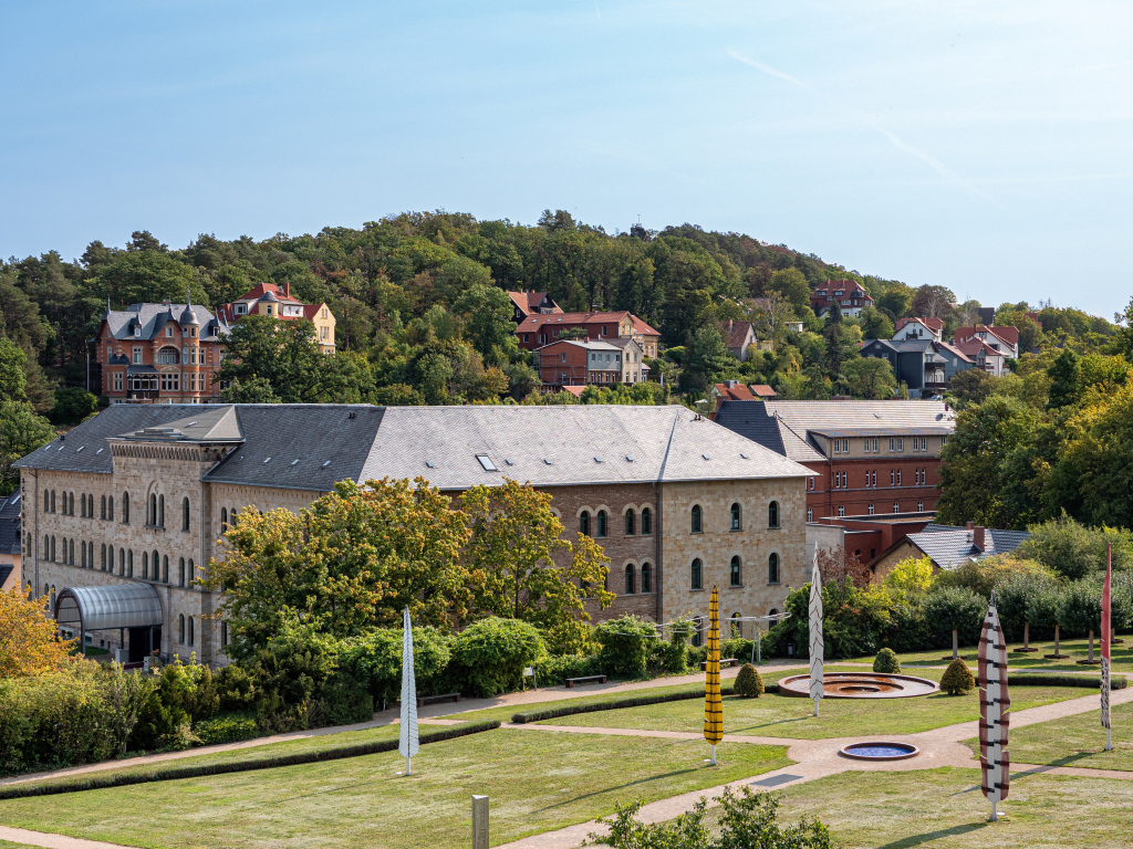 Дома у парка в городе Бланкенбург, Германия
