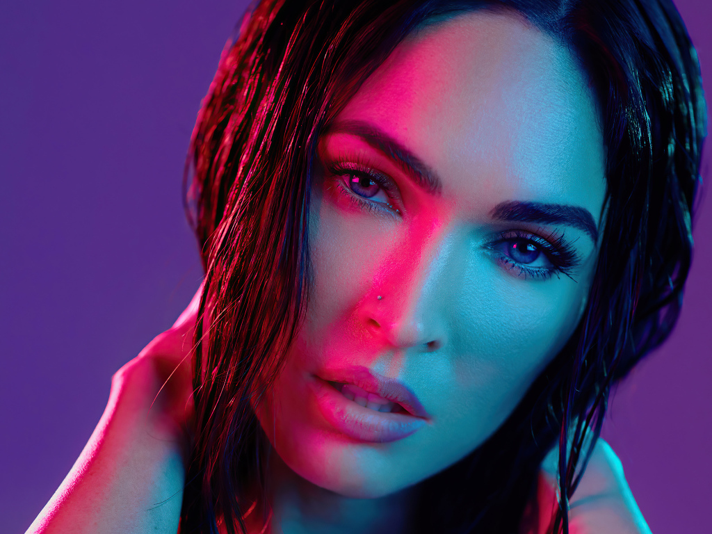 Лицо актрисы Меган Фокс крупным планом