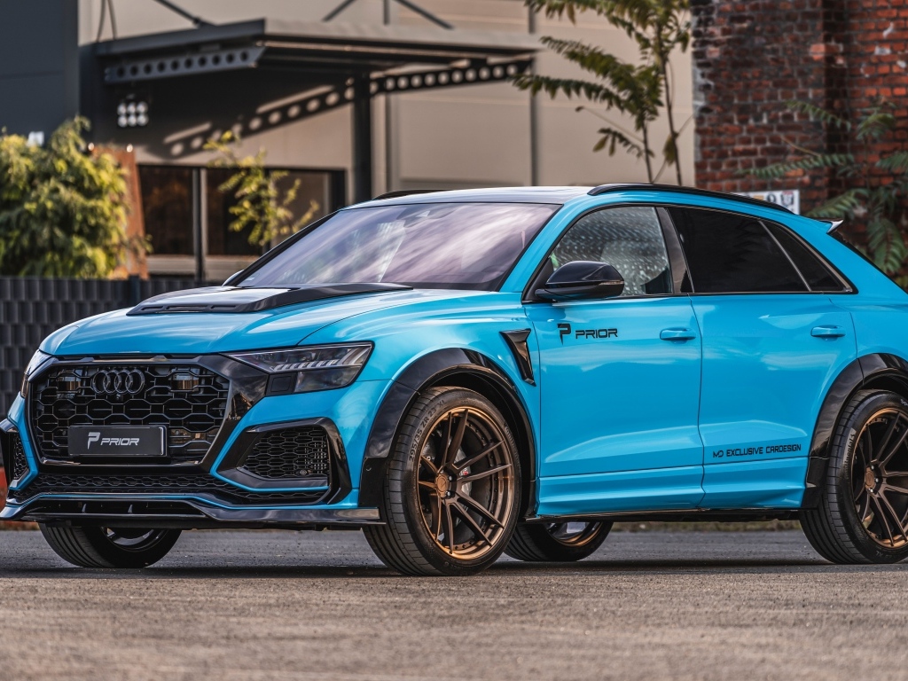 Голубой автомобиль  Prior-Design PD-RS800 Widebody Aerodynamic Kit