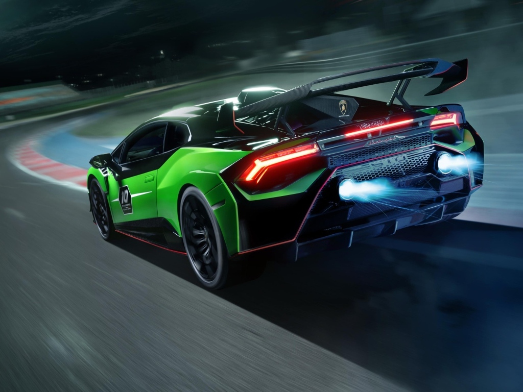 Вид сзади на автомобиль Lamborghini Huracan STO SC 10 Anniversario