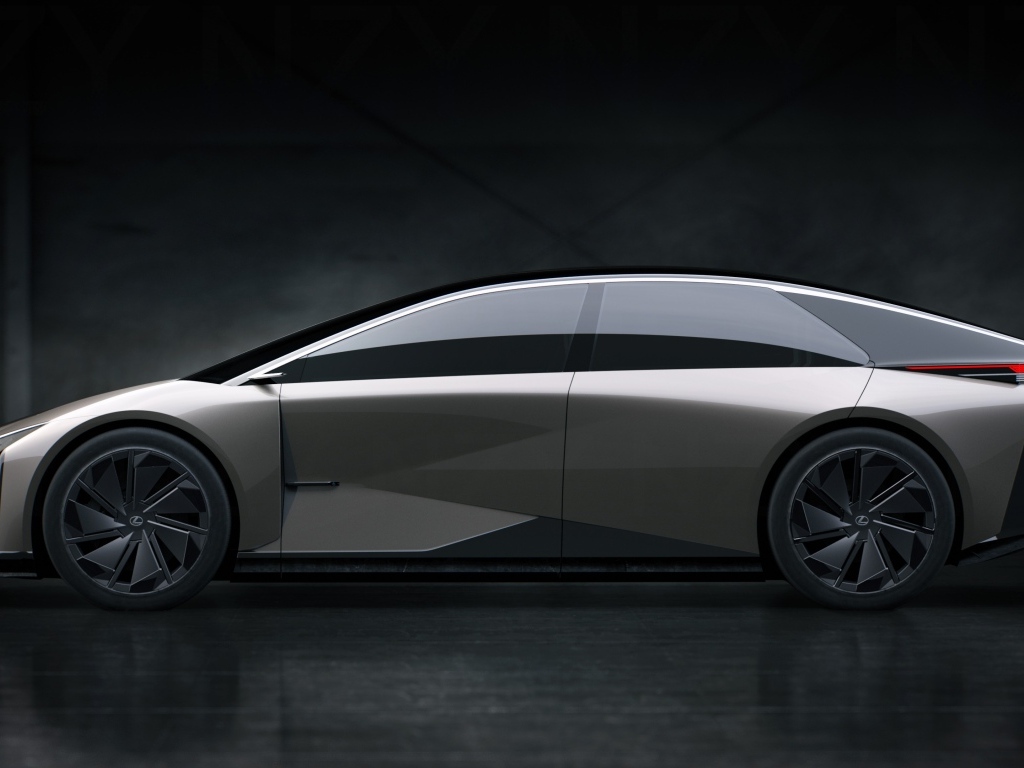 Вид сбоку на автомобиль Lexus LF-ZC