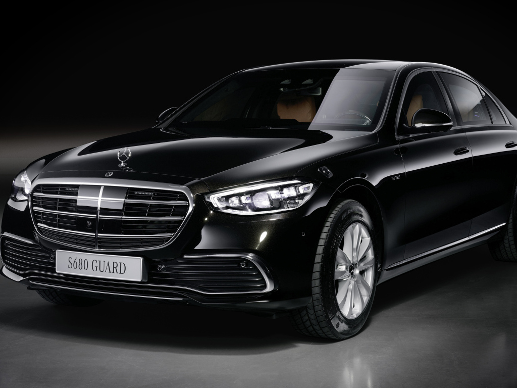 Черный Mercedes-Benz S 680 Guard 4MATIC 2023 