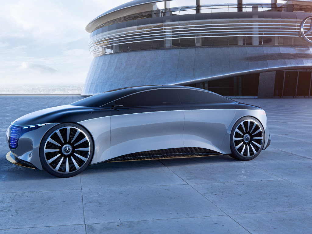 Серебристый автомобиль концепт Mercedes Vision EQS