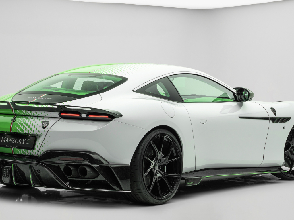 Вид сзади на автомобиль Mansory Tempesta Verde Ferrari Roma