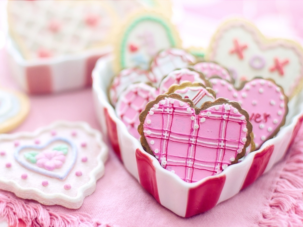 Коробка с печеньем в форме сердца