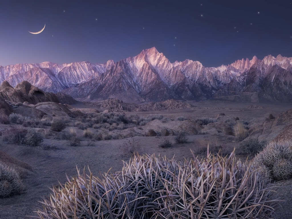 Вид на горы под ночным небом, штат Калифорния. США