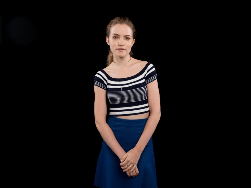 Актриса Уилла Фицджералд на черном фоне