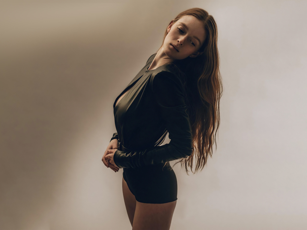 Фотосессия актрисы Ларсен Томпсон