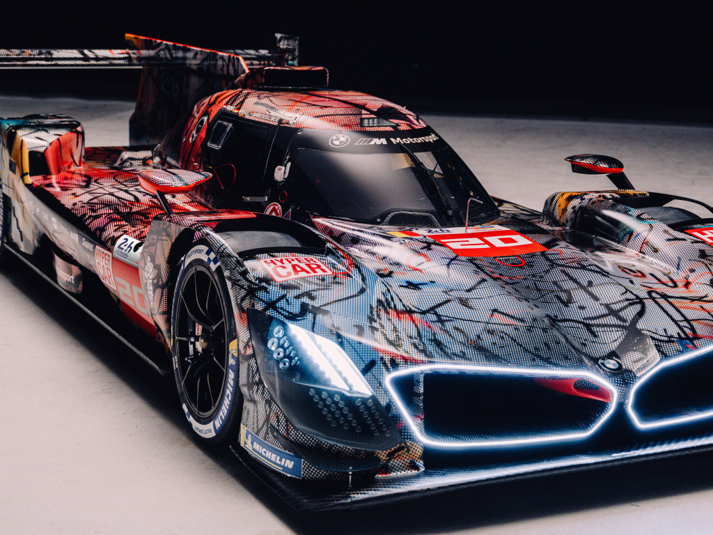 Новый спортивный автомобиль  BMW Art Car By Julie Mehretu