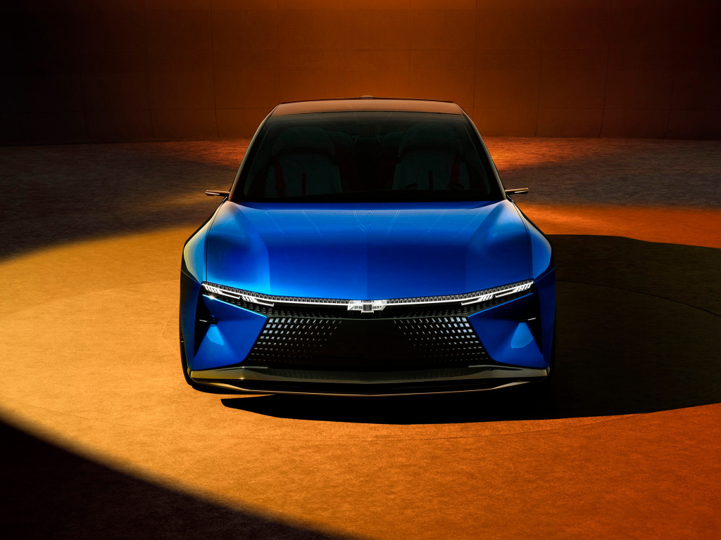 Вид спереди на автомобиль концепт  Chevrolet FNR-XE