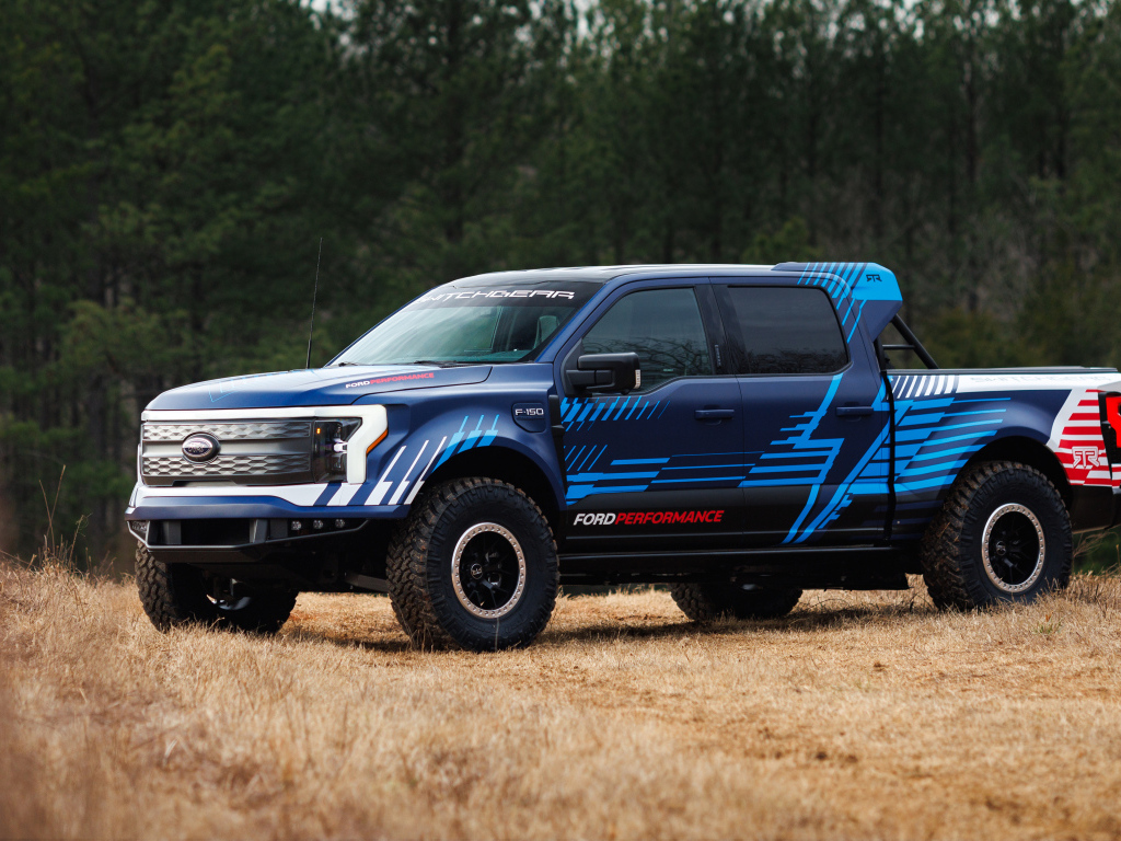 Большой пикап Ford F-150 Lightning Switchgear 2024 года