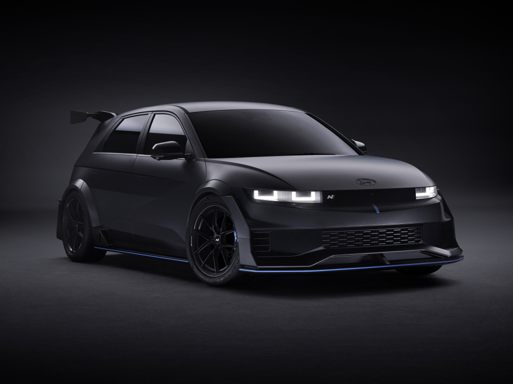 Вид спереди на Hyundai IONIQ 5 N NPX1 Concept 2024 года