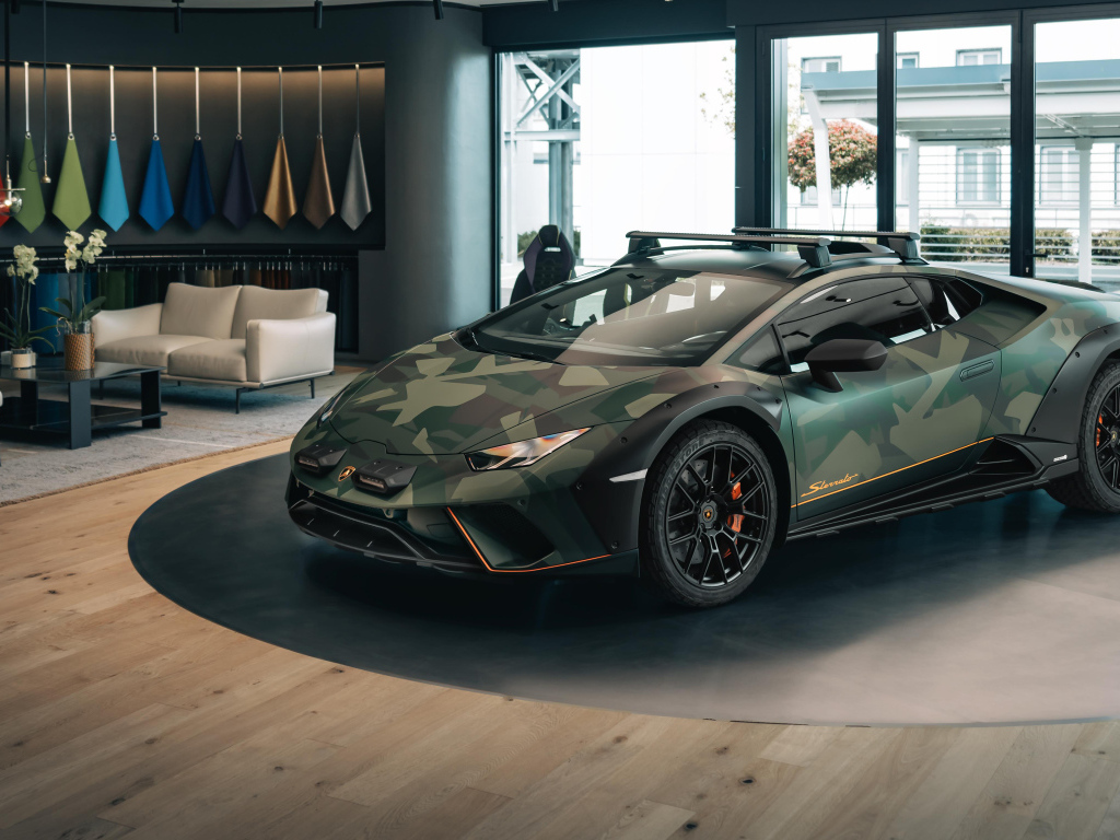 Быстрый автомобиль Lamborghini Huracán Sterrato All-Terrain Ad Personam 2024 года