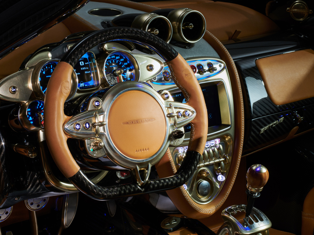 Кожаный салон автомобиля Pagani Huayra Epitome 2024 года